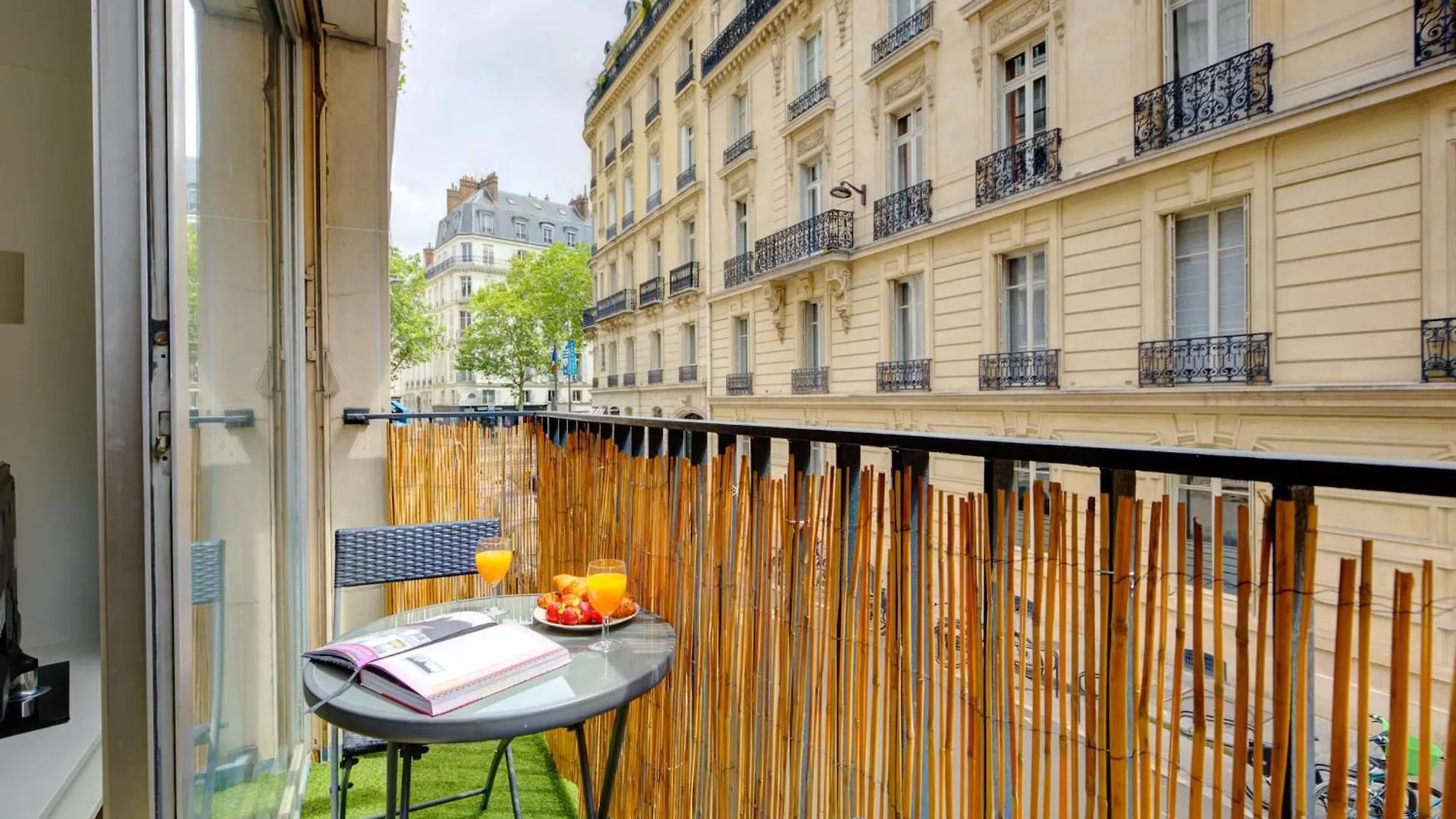 St Germain & Le Bon Marche With Balcony - Cityapartmentstay Lejlighed *