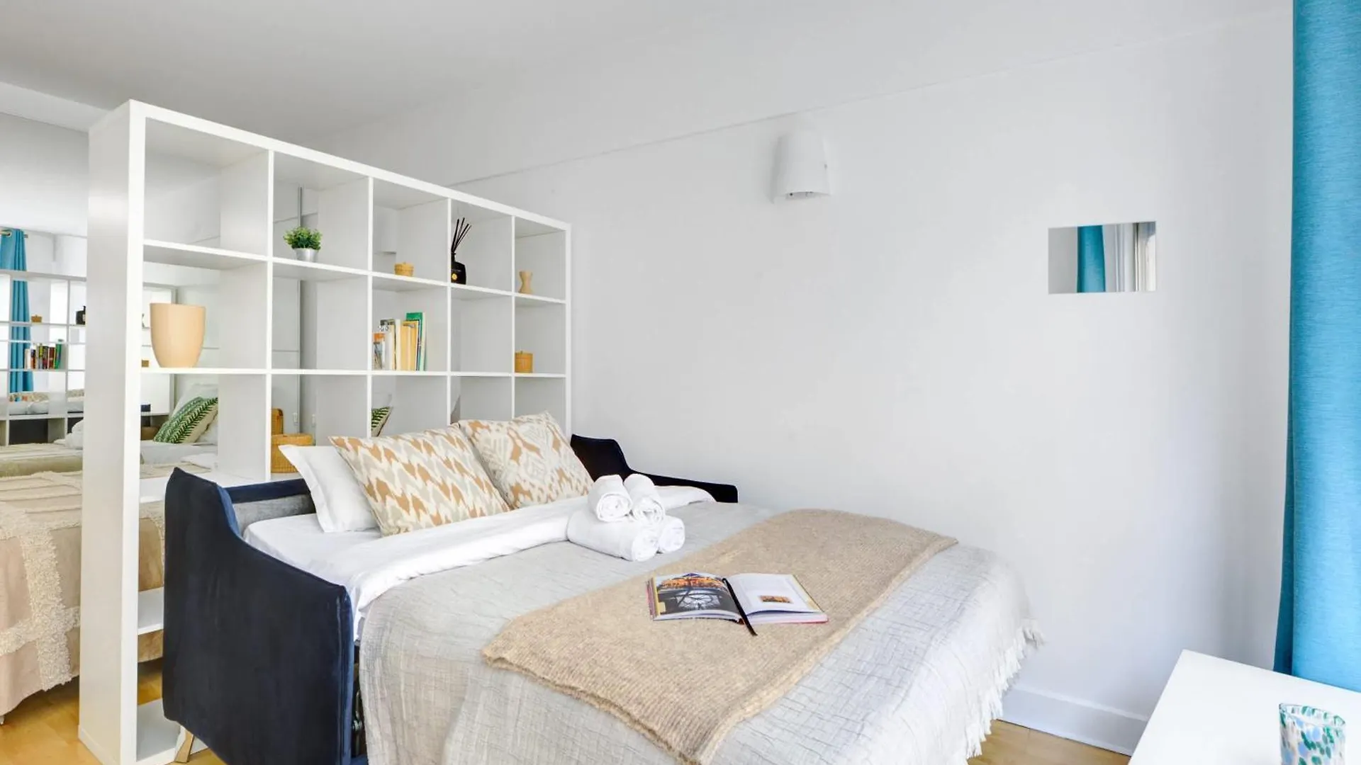 St Germain & Le Bon Marche With Balcony - Cityapartmentstay